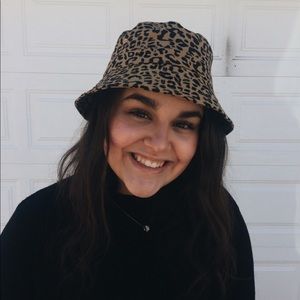 Meet your Posher, Blakley